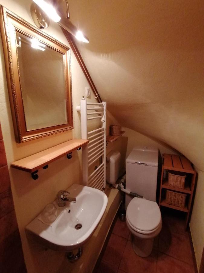 Holiday House Apartment Voukov Mlin Smarje pri Jelsah Екстер'єр фото