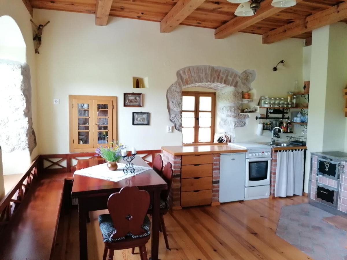Holiday House Apartment Voukov Mlin Smarje pri Jelsah Екстер'єр фото